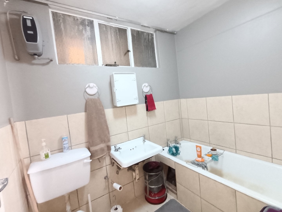 1 Bedroom Property for Sale in Bloemfontein Free State